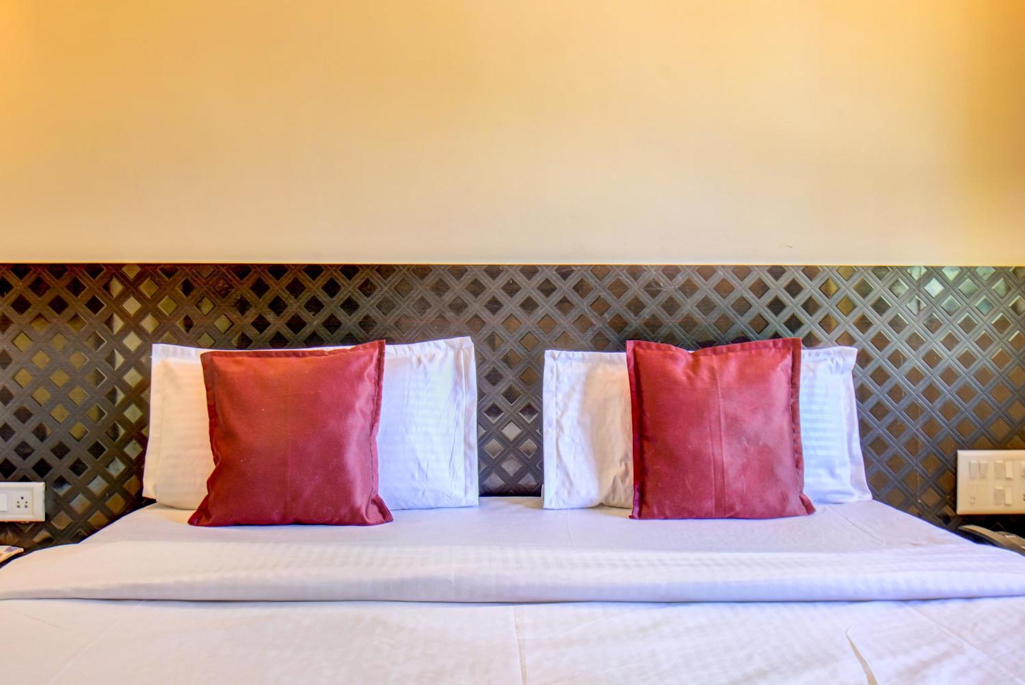 New Jijau Residency, Mahabaleshwar Hotel Exterior photo